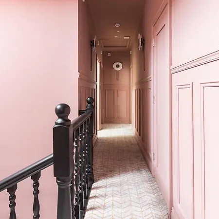 Inn Number 59 *